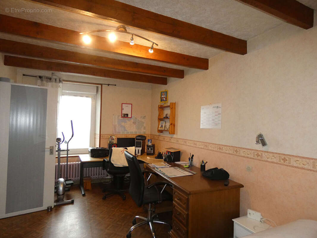 Maison à LINY-DEVANT-DUN