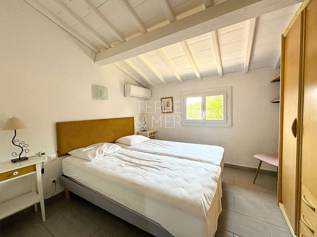 Maison à SAINT-CYPRIEN