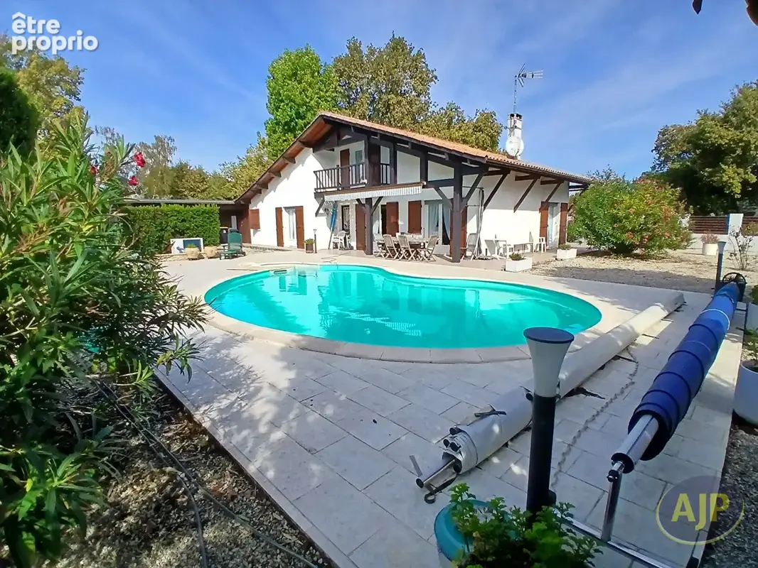 Photo Maison à Andernos-Les-Bains au prix de 787 900€