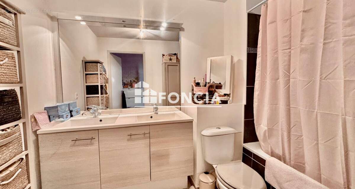 Appartement à FREJUS