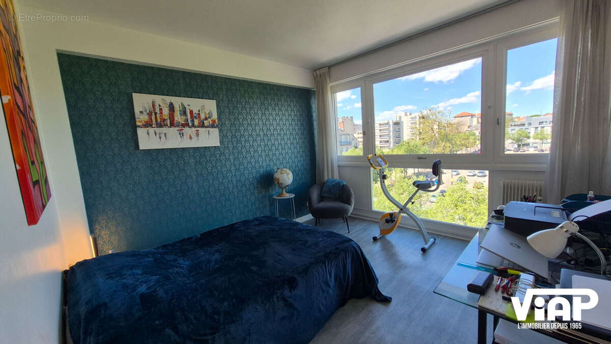 Appartement en Excellent état avec terrasses et garage - photo 10