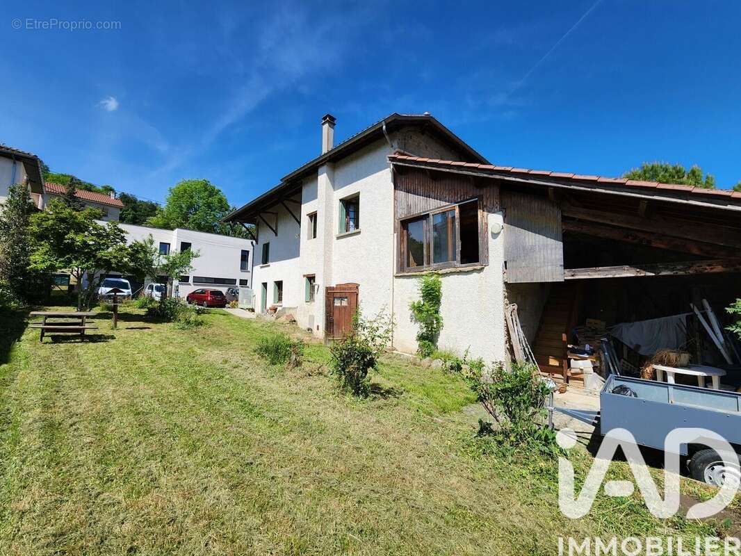 Photo 2 - Maison à NIVOLAS-VERMELLE