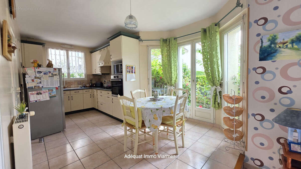 Maison à LUZARCHES