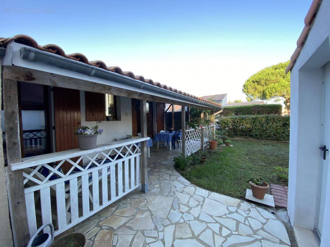 Maison à LES MATHES