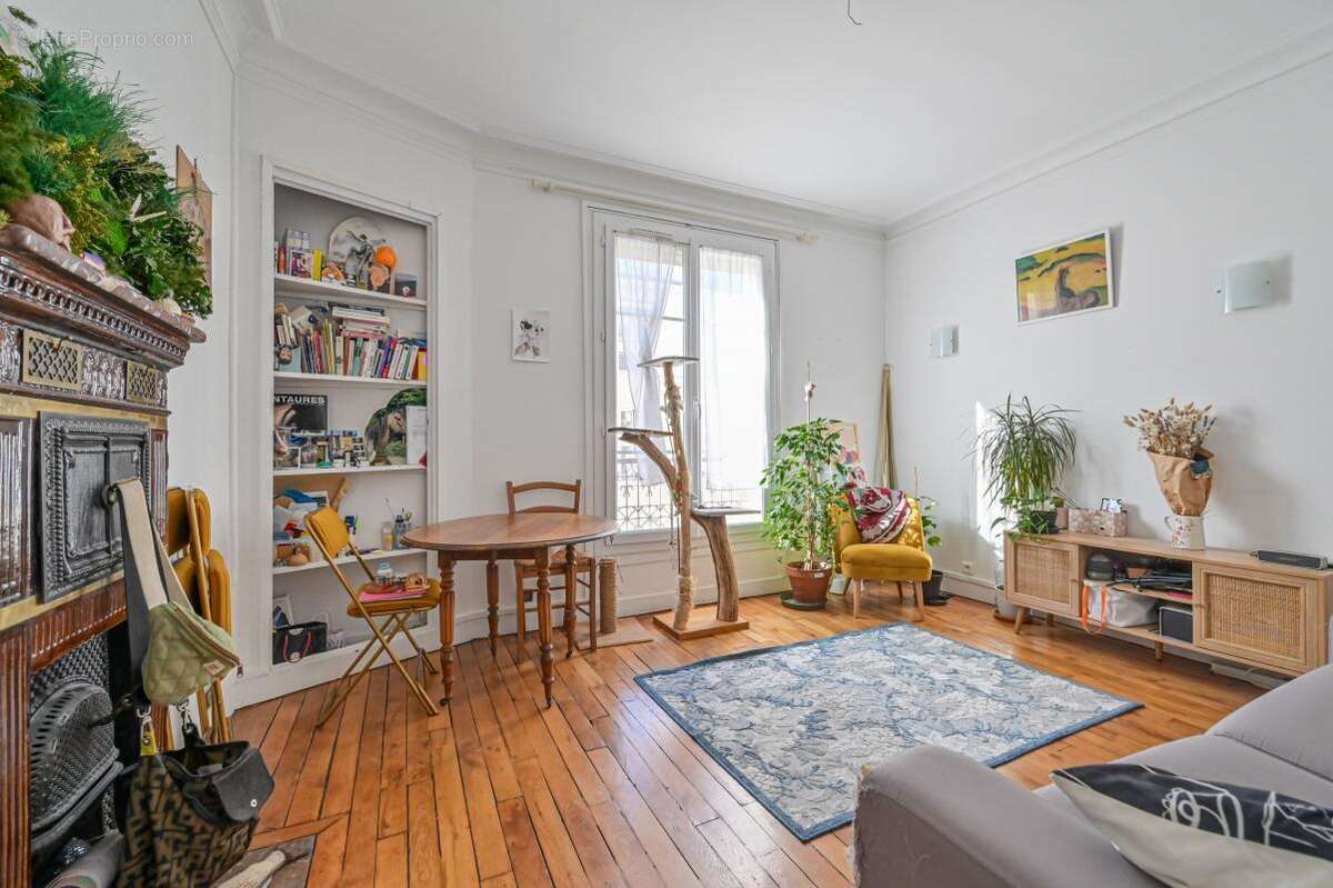 Appartement à PARIS-18E