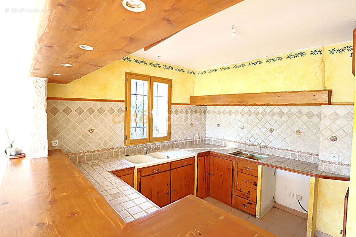 Maison à MONTAUROUX