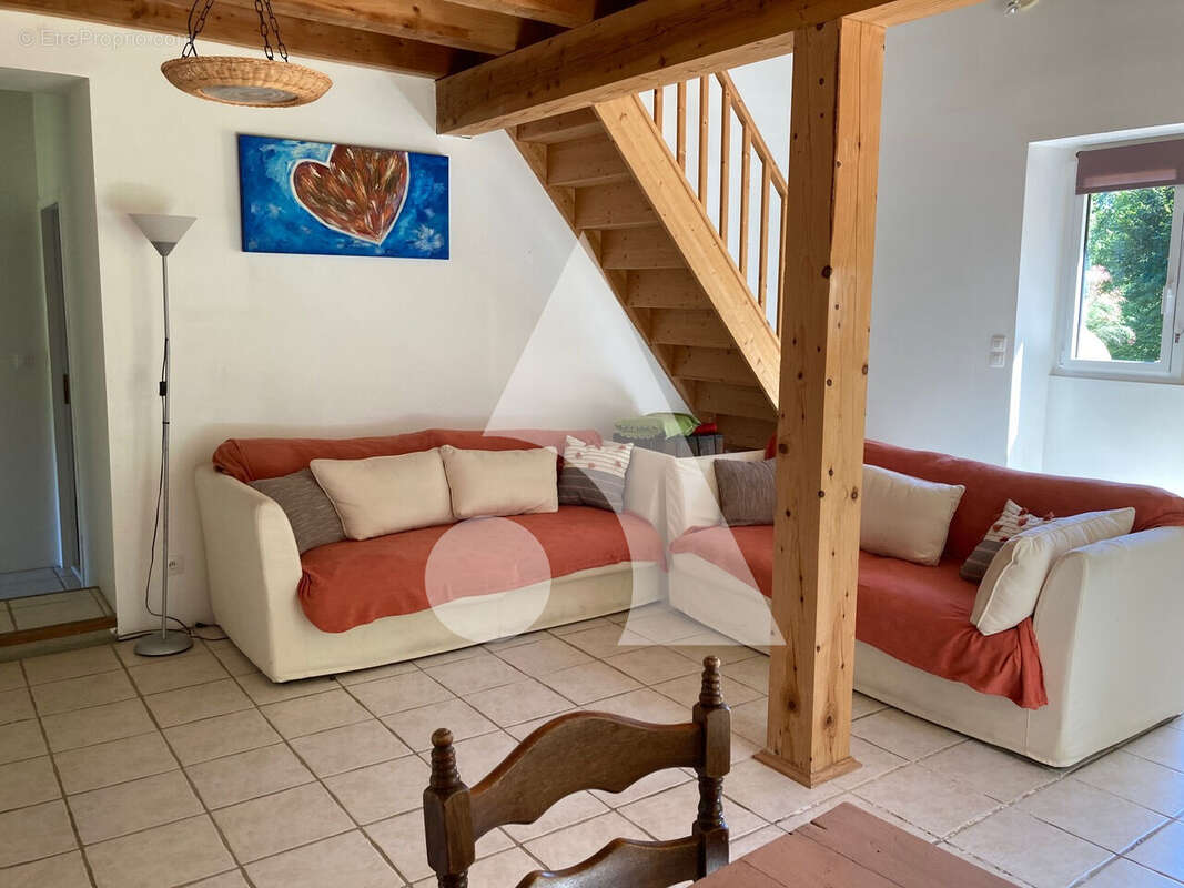Domaine de caractère en pierre - maison, 3 gîtes, piscine et 5 hectares de forêt privée - photo 16
