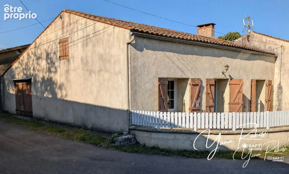 Photo 1 - Maison à SAINT-SAVINIEN