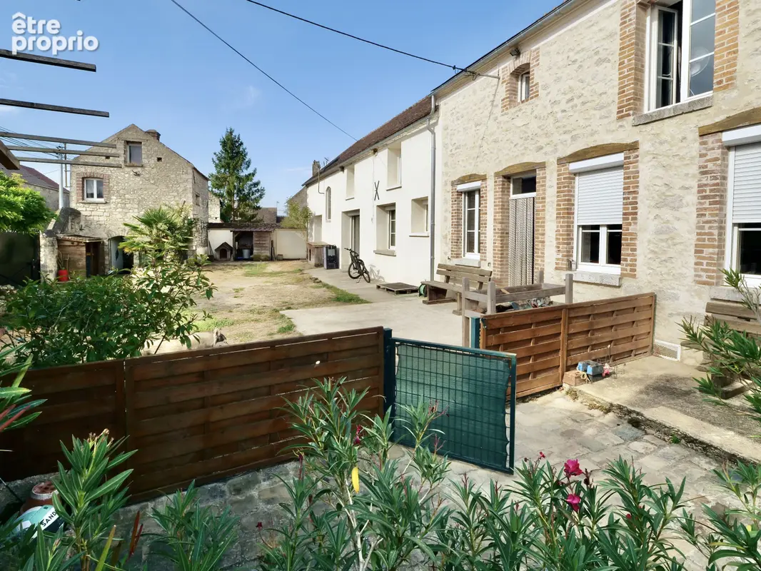 Maison 7 pièces 212 m² à vendre à Souppes-Sur-Loing (77460) - photo 3