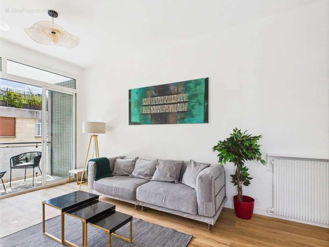 Appartement à NEUILLY-SUR-SEINE