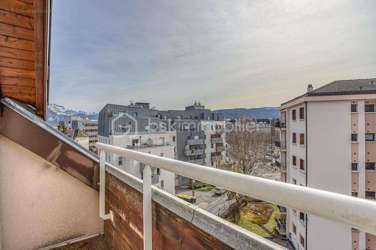 T5 Duplex d'exception – Dernier étage, climatisation, terrasses et vue montagnes au cœur d'Annecy - photo 18