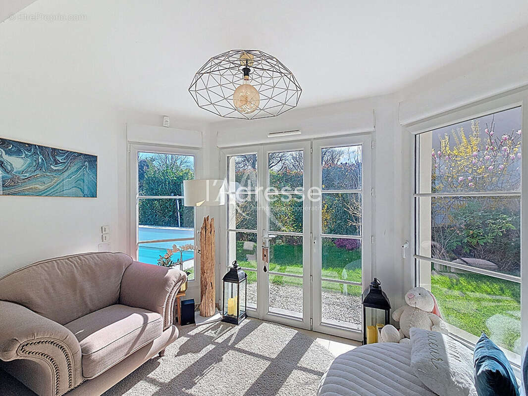 Maison à MAGNY-LE-HONGRE