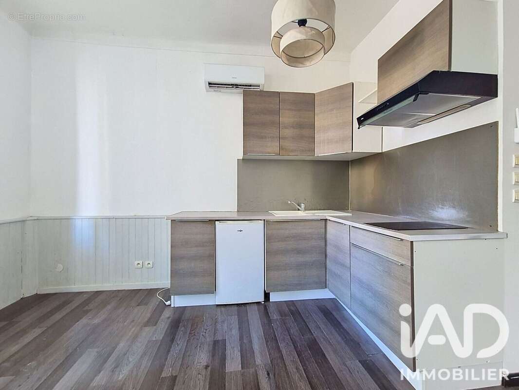 Appartement 32 m² à Istres  - photo 4