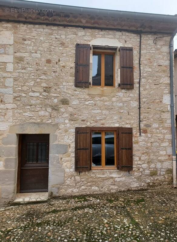 Maison à DENAT