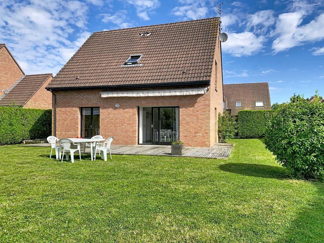 Maison à LA CHAPELLE-D'ARMENTIERES