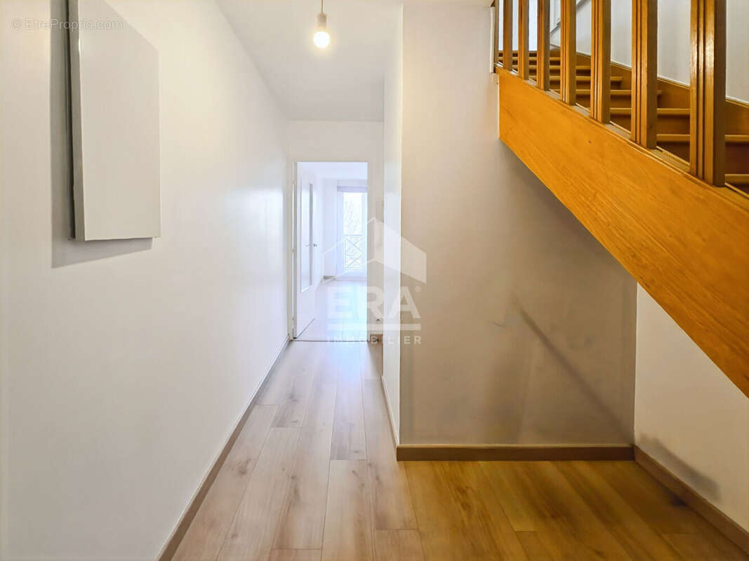 Appartement à DAMMARIE-LES-LYS