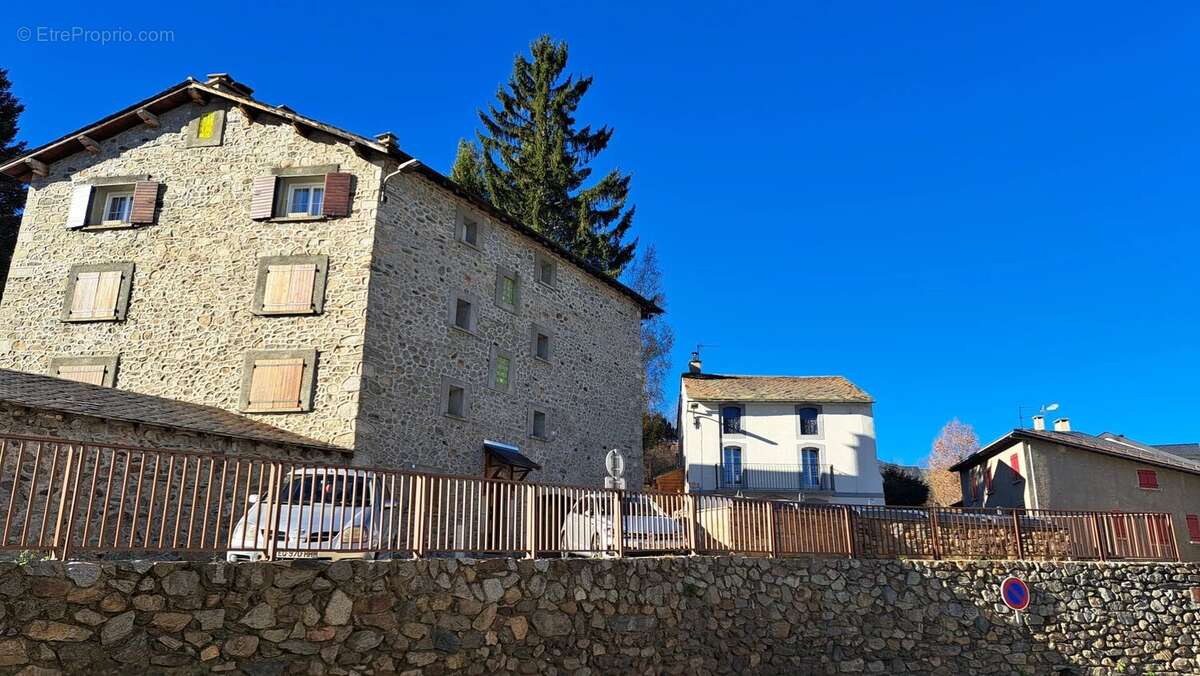 Appartement à FORMIGUERES