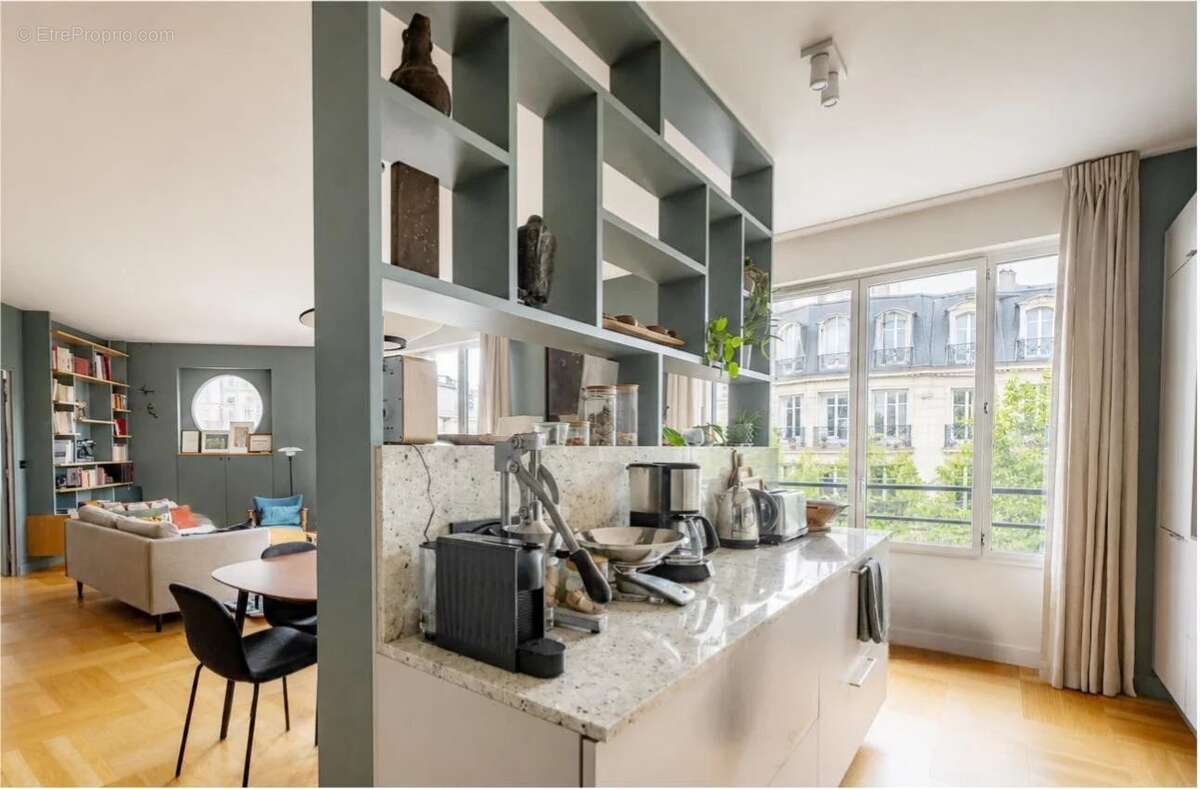 Cœur de Passy, bel appartement rénové, au calme, très lumineux,  jolie vue dégagée, ambiance village - photo 9