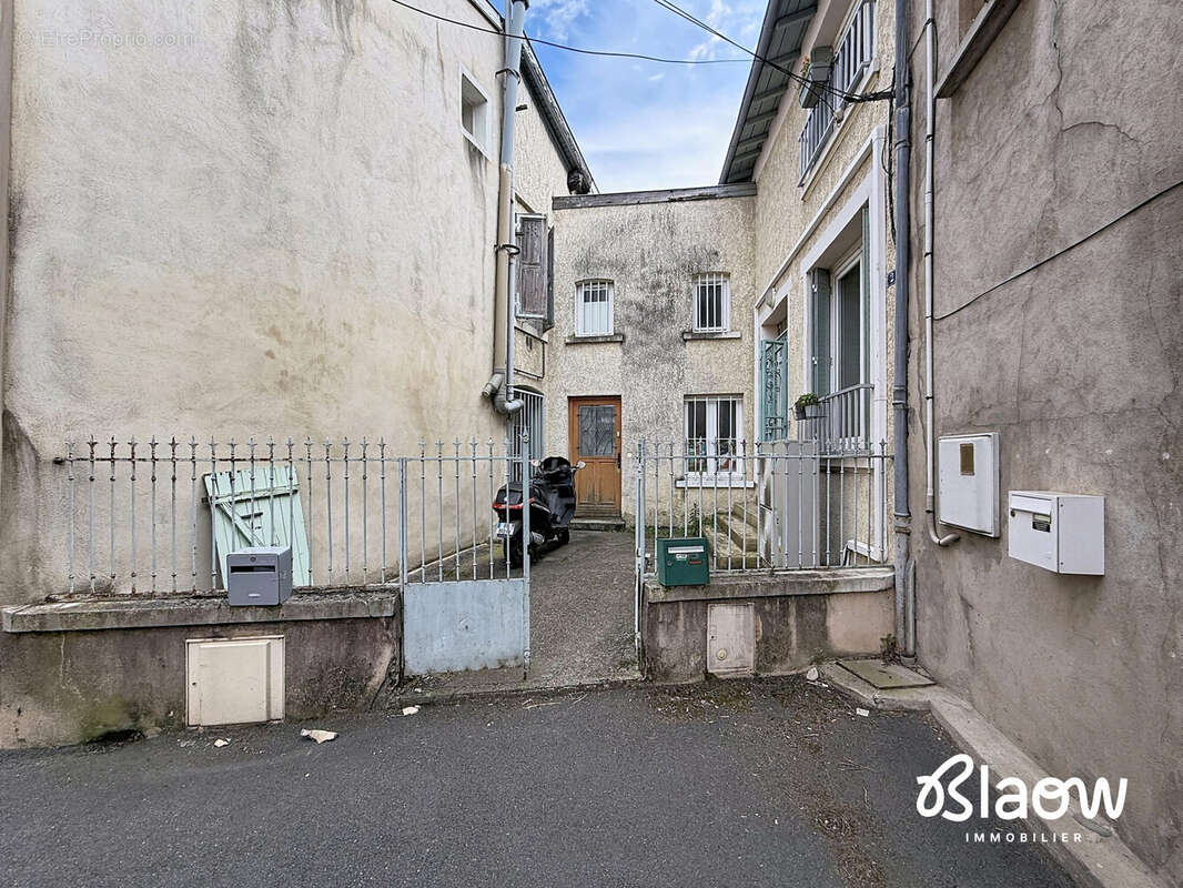 Maison à SAINT-SYMPHORIEN-D'OZON