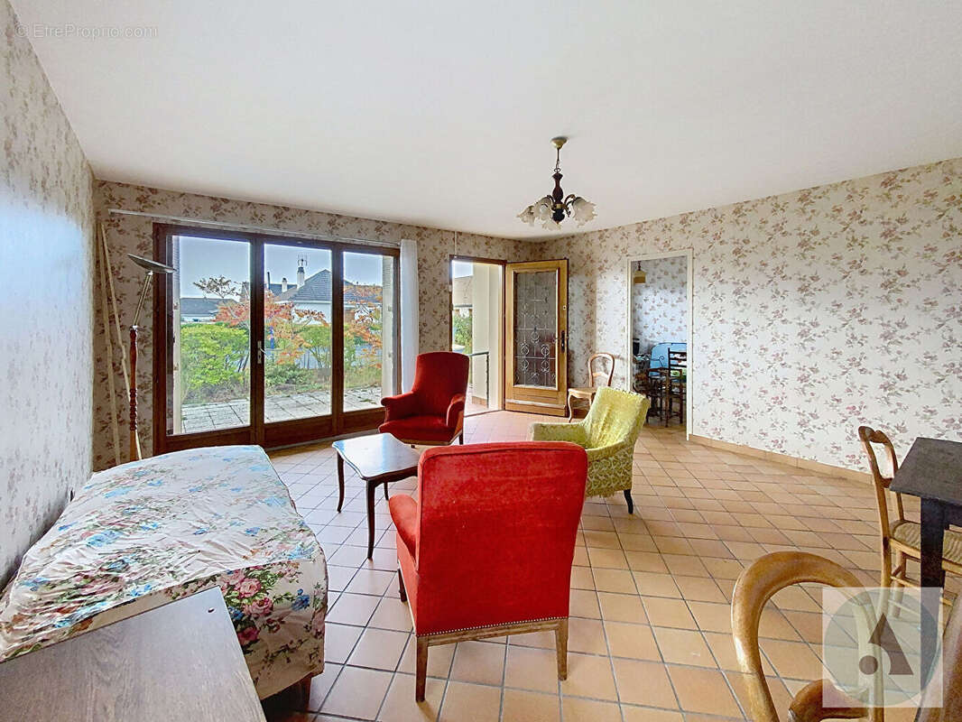 Maison à OUISTREHAM