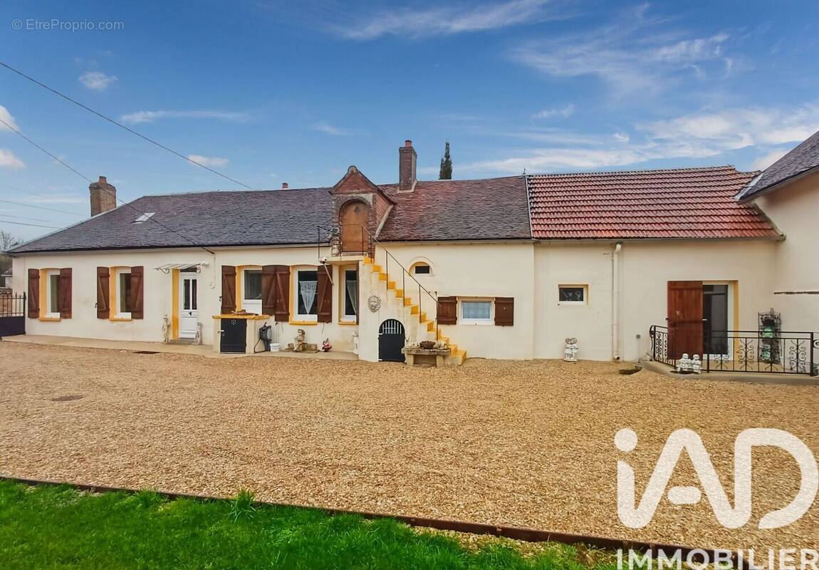 Photo 1 - Maison à SAINT-MAURICE-AUX-RICHES-HOMMES