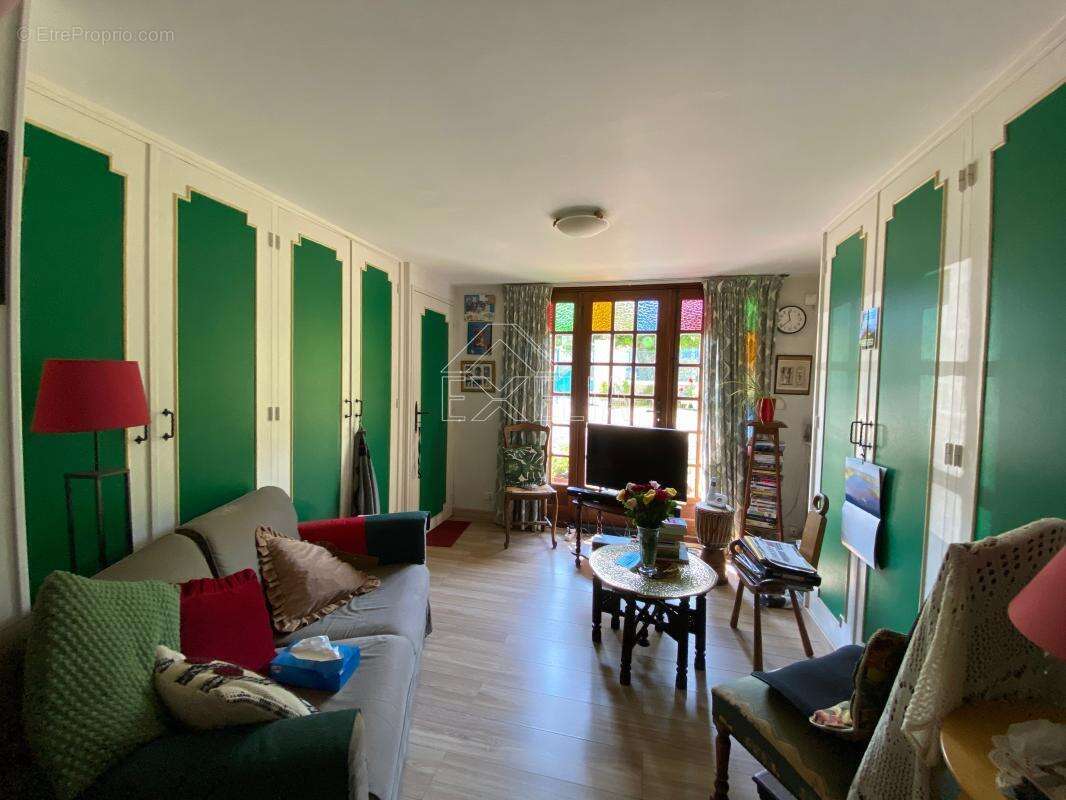 Maison à BONNIERES-SUR-SEINE