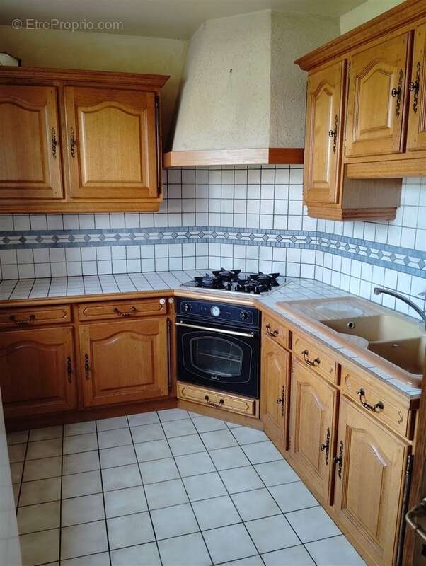 Maison à DAMPIERRE-SUR-AVRE