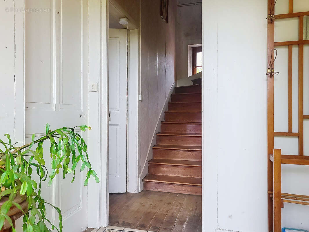 Maison à MONTMARTIN-SUR-MER