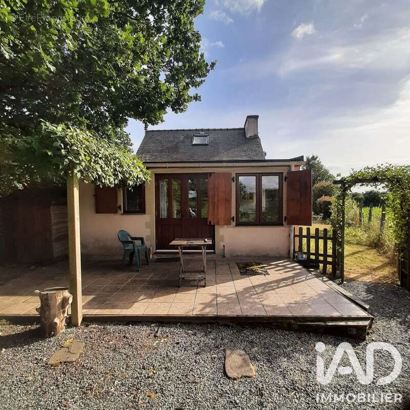 Maison 47 m² à Duault  - photo 3
