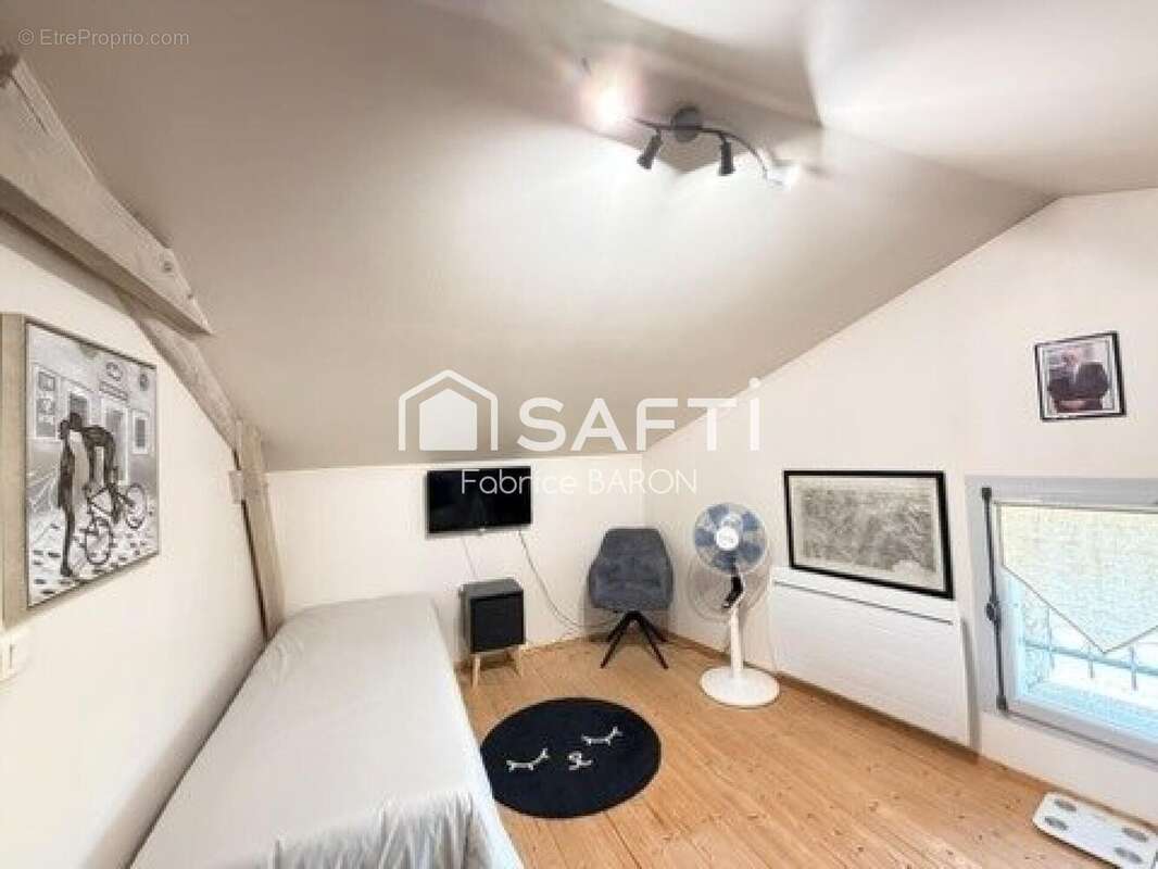 Maison 237 m² à Mignaloux-Beauvoir  - photo 9