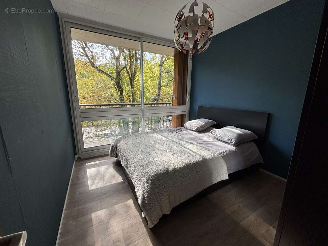 Appartement à FONTENAY-LE-FLEURY