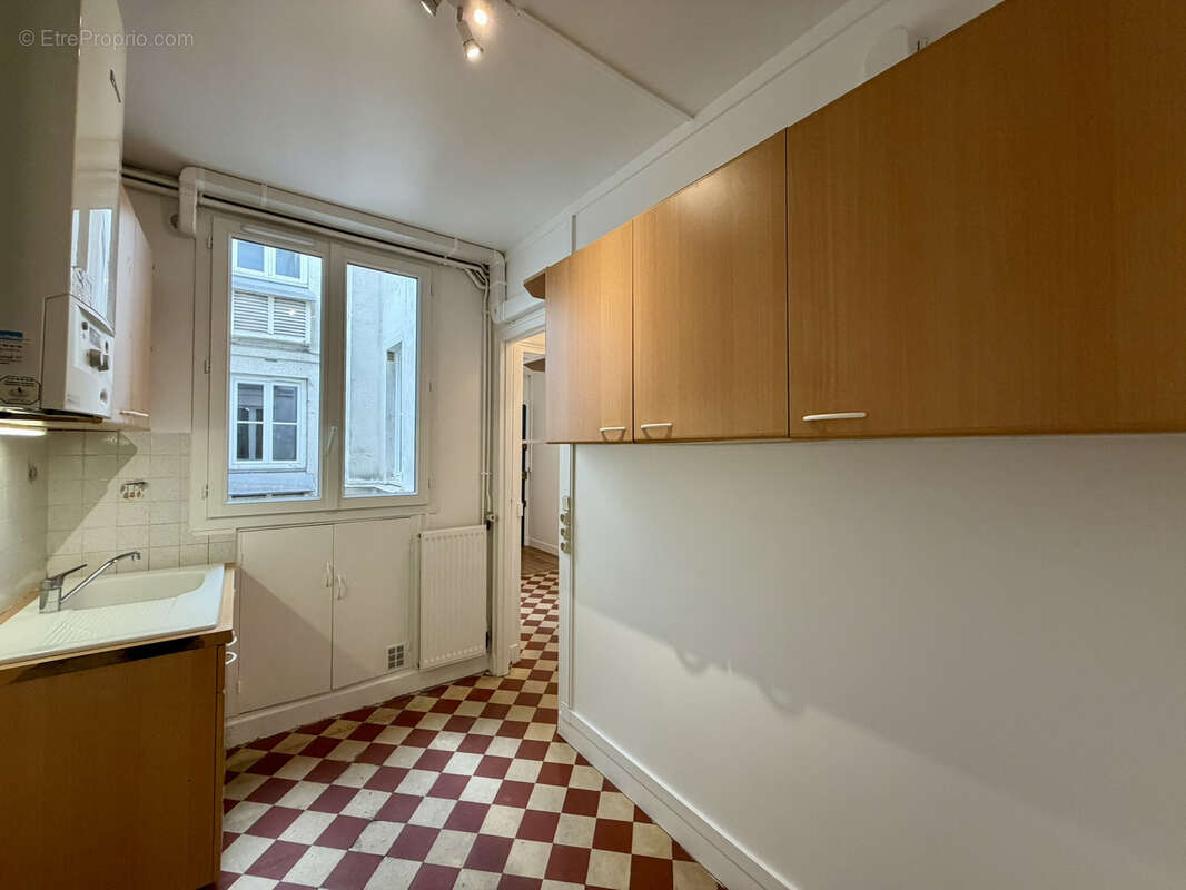 Appartement à PARIS-3E
