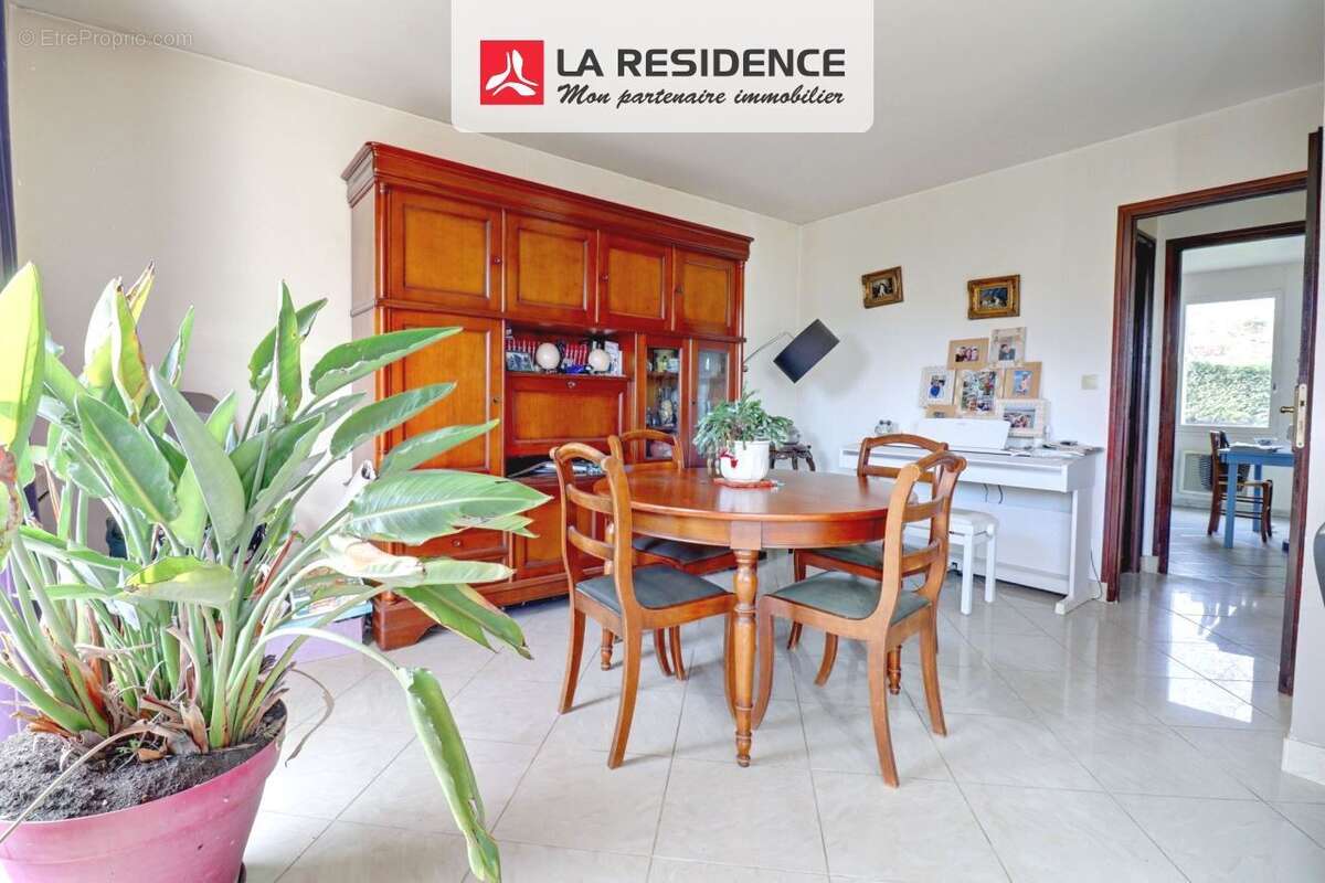 Maison à VERNEUIL-SUR-SEINE