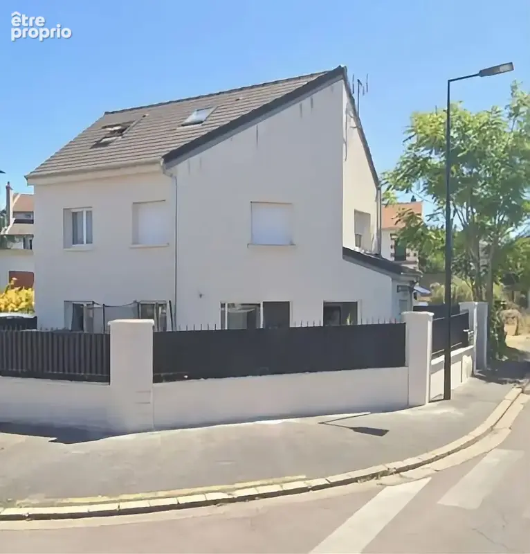 Appartement 4 pièces 97 m² · à Sartrouville · 97 m² · 299 900 €