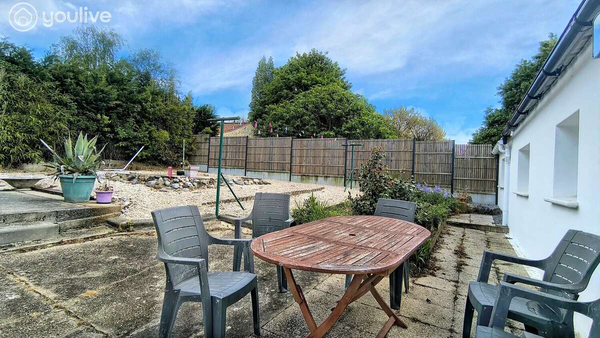 Maison à COMMEQUIERS