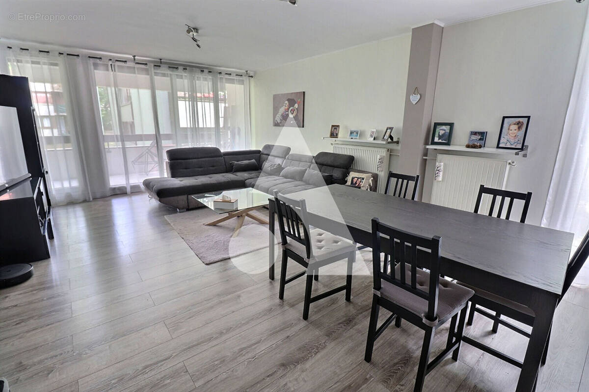 Appartement à MERY-SUR-OISE