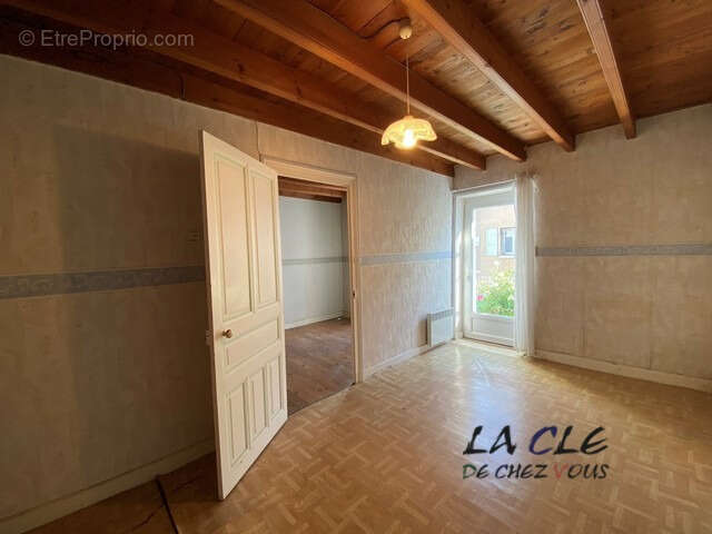 Maison à DAMVIX