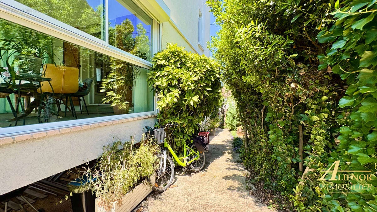 Maison à COULOUNIEIX-CHAMIERS