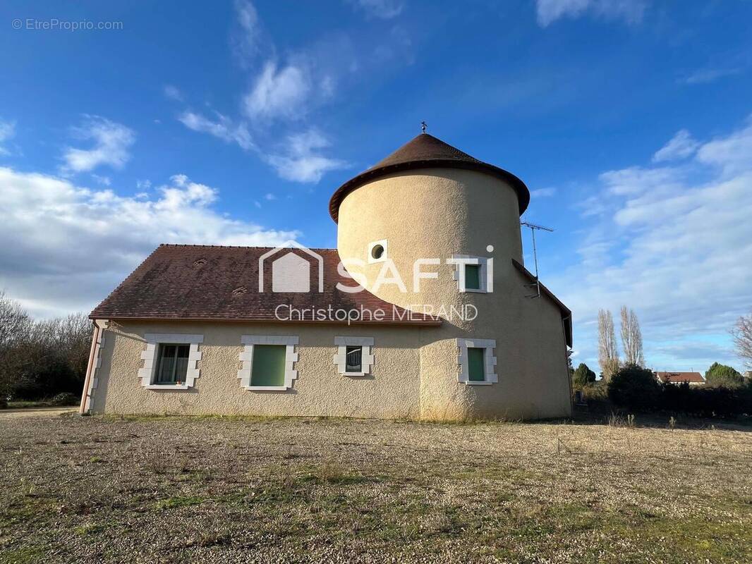 Photo 1 - Maison à CHATELLERAULT