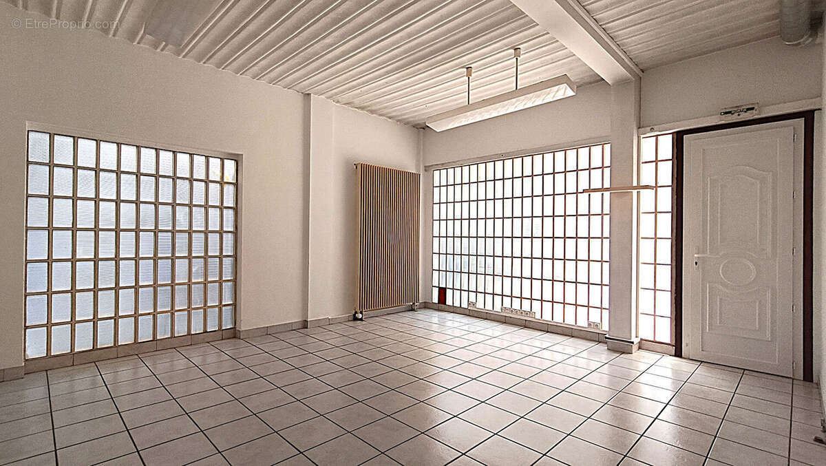 Bureaux 114 m² au rdc à 100m de la place Michelet - photo 7