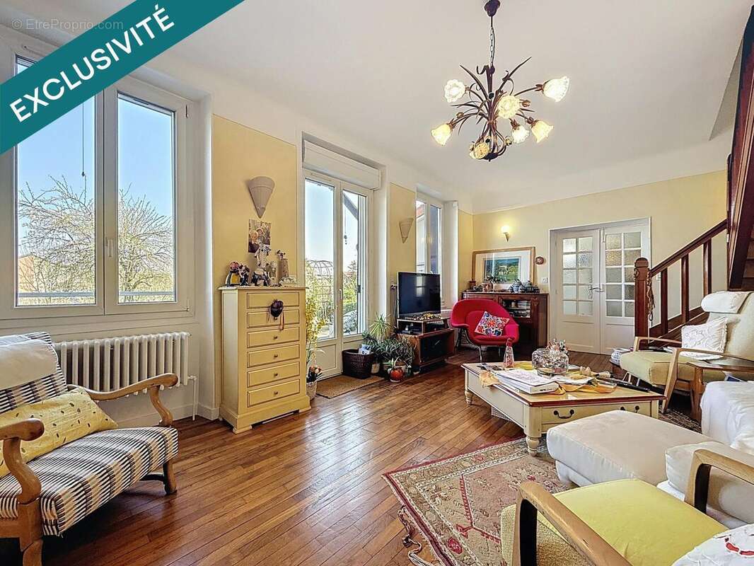 Photo 2 - Maison à RIS-ORANGIS