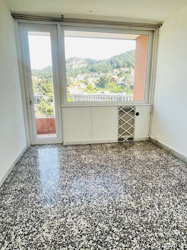 Appartement à MARSEILLE-9E