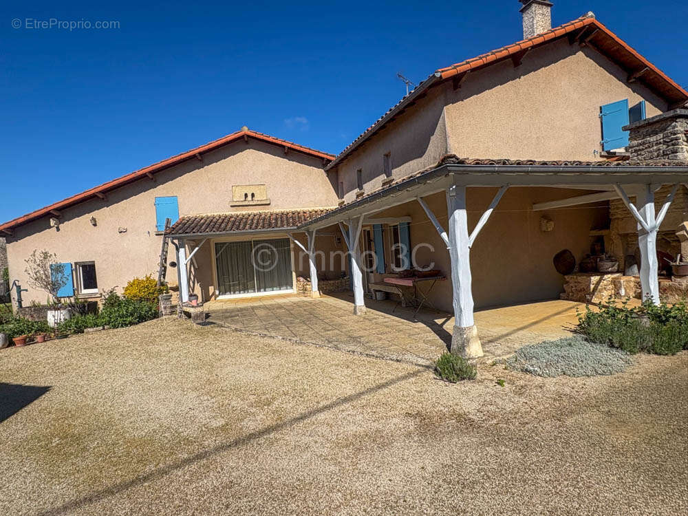 Maison à SAUZE-VAUSSAIS