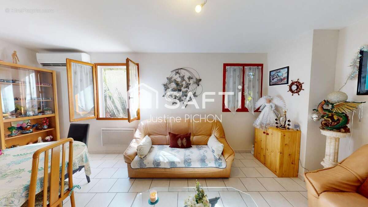 Photo 2 - Maison à LE PRADET