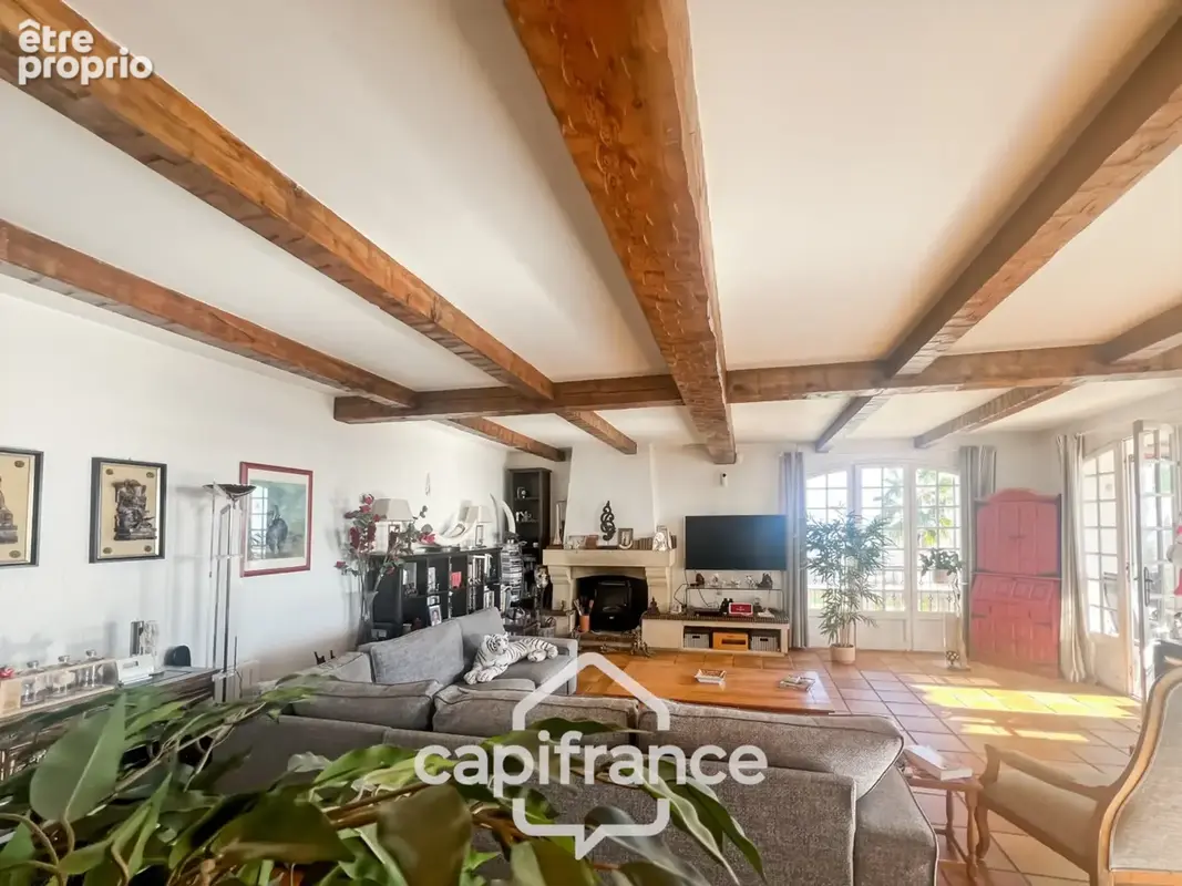Maison à vendre 8 pièces HYERES (83)- Vue mer panoramique Exceptionnel - Double garage - Ascenseur - photo 11