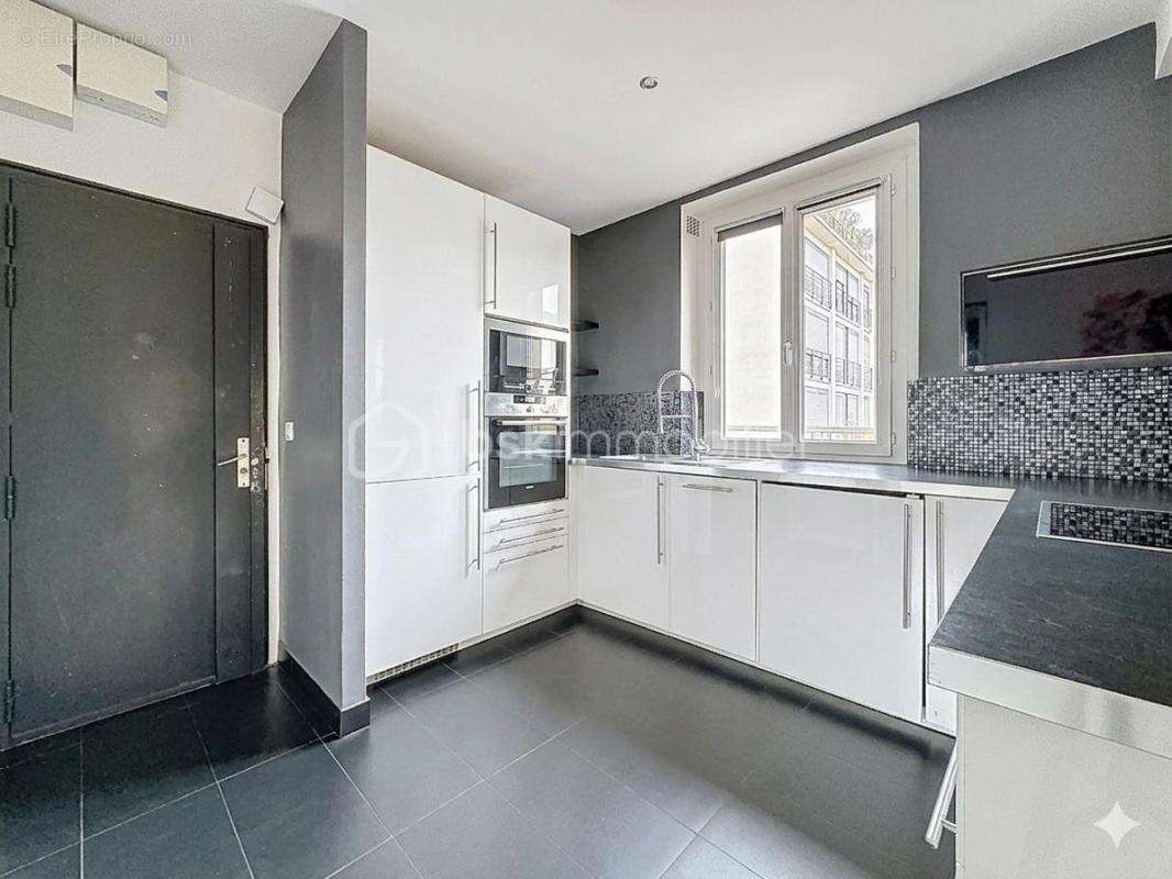 Appartement à RUEIL-MALMAISON