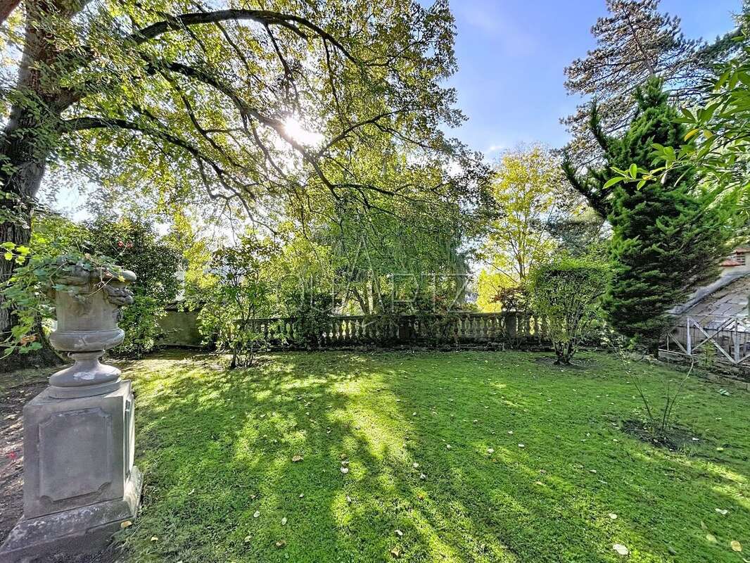 Demeure de caractère et son jardin à Noailles - photo 3
