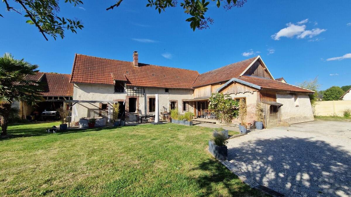 Maison à NOGENT-LE-ROI