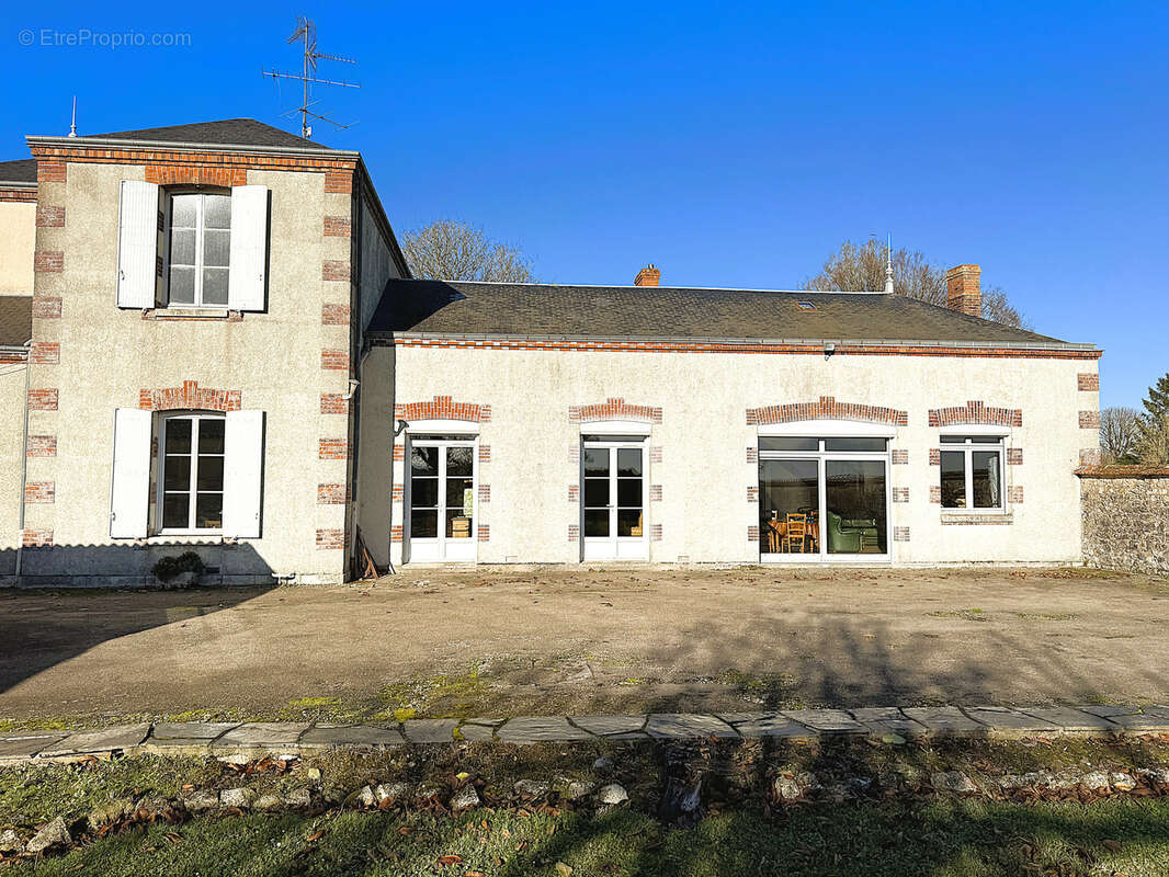 Maison à BEAUVILLIERS