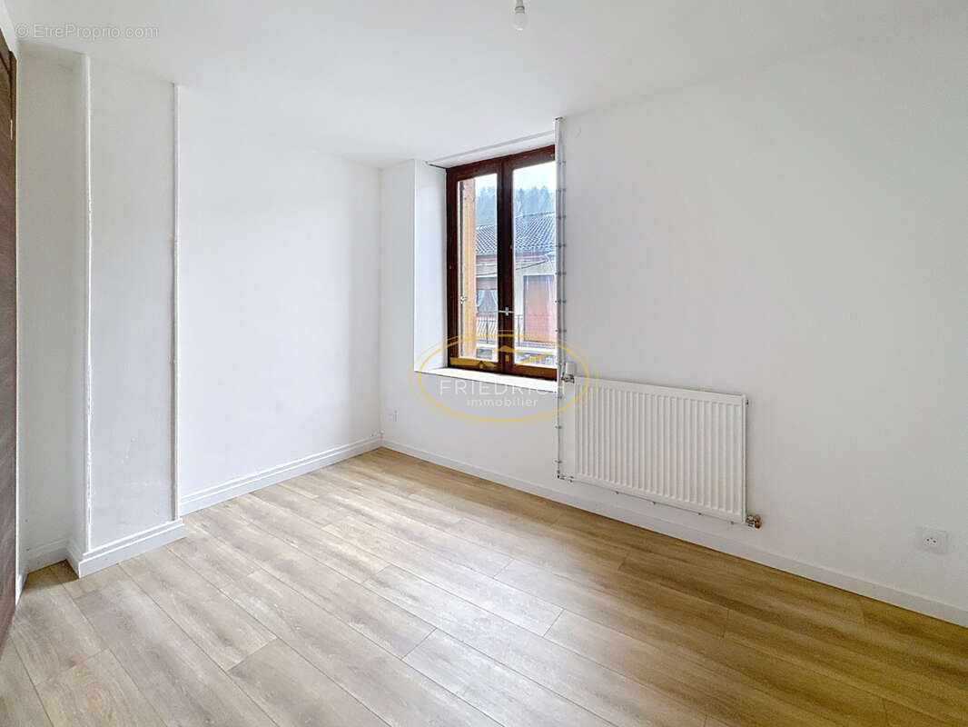 Maison à LONGEVILLE-EN-BARROIS